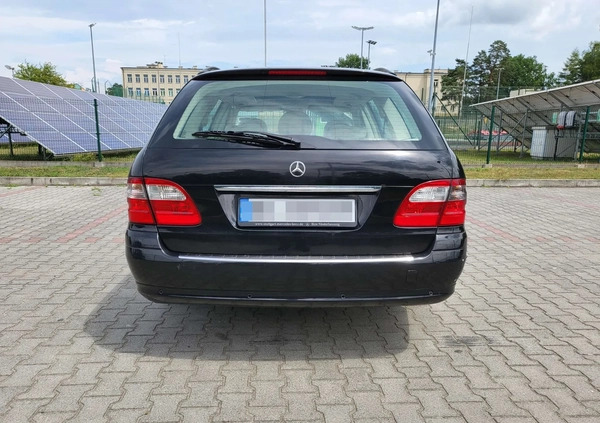 Mercedes-Benz Klasa E cena 29900 przebieg: 296000, rok produkcji 2005 z Kosów Lacki małe 326